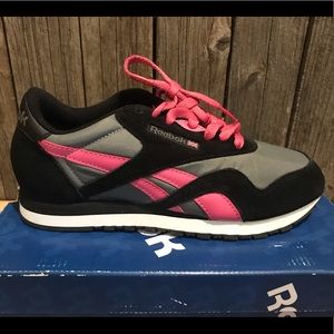 Women’s Reebok Runners size 7